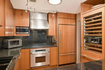 100 2nd Street SE #1004, Minneapolis, MN 55414 - Photo 13