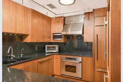 100 2nd Street SE #1004, Minneapolis, MN 55414 - Photo 11