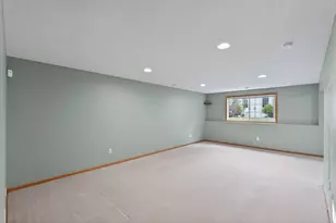 17582 Hackberry Ct, Eden Prairie, MN 55347 - Photo 9