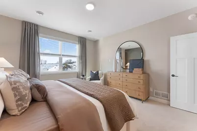 5194 Long Pointe Bay, Woodbury, MN 55129 - Photo 9