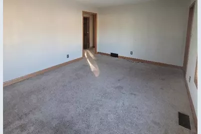 824 Collins Avenue, Windom, MN 56101 - Photo 13