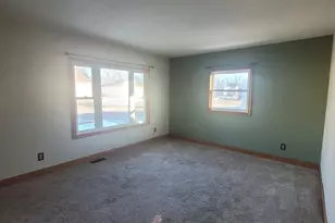 824 Collins Ave, Windom, MN 56101 - Photo 15