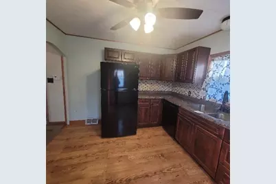 824 Collins Avenue, Windom, MN 56101 - Photo 17