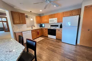 15714 Finesse Way, Apple Valley, MN 55124 - Photo 3