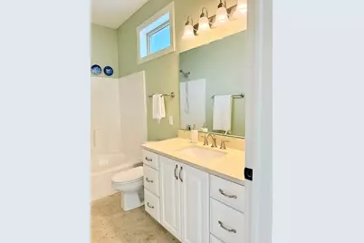 533 Hampton Drive W, Moorhead, MN 56560 - Photo 7