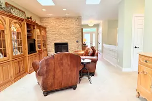 533 Hampton Dr W, Moorhead, MN 56560 - Photo 17