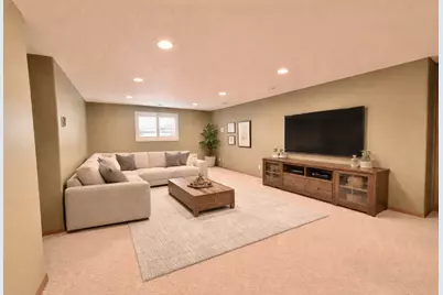 533 Hampton Drive W, Moorhead, MN 56560 - Photo 35