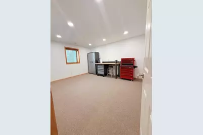 533 Hampton Drive W, Moorhead, MN 56560 - Photo 25