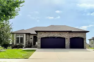 533 Hampton Dr W, Moorhead, MN 56560 - Photo 1