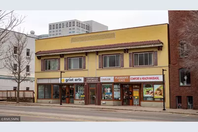 113 Broadway Avenue N, Rochester, MN 55906 - Photo 1