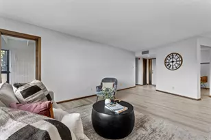 2485 Canabury Dr, Little Canada, MN 55117 - Photo 3