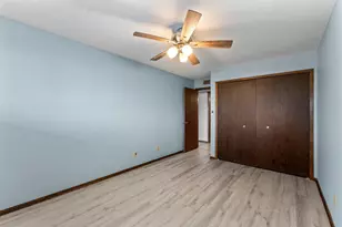 2485 Canabury Dr, Little Canada, MN 55117 - Photo 19