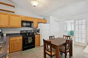 2216 Water Lilly Ln, Eagan, MN 55122 - Photo 5