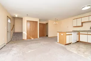 1279 Taylor St, Shakopee, MN 55379 - Photo 5