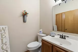 2090 Parkway Ave, Shakopee, MN 55379 - Photo 11