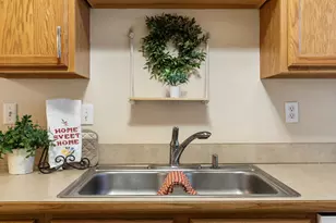 2090 Parkway Ave, Shakopee, MN 55379 - Photo 7