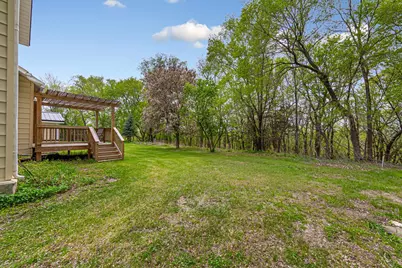 307 Meadow Woods Drive, Mankato, MN 56001 - Photo 33