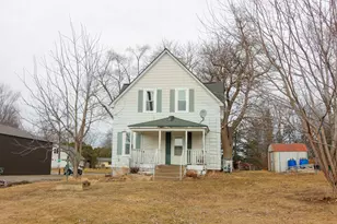 13263 Andrews Ave, Lindstrom, MN 55045 - Photo 3