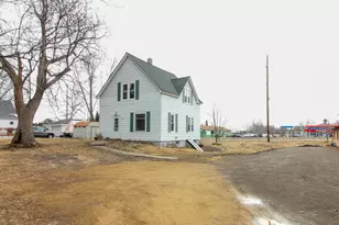 13263 Andrews Ave, Lindstrom, MN 55045 - Photo 7