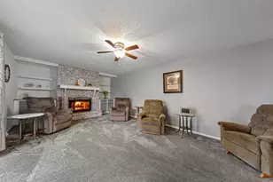 105 Kaukis Dr, Le Sueur, MN 56058 - Photo 5