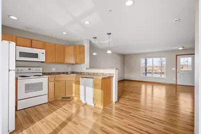 2880 Clover Ridge Drive, Chaska, MN 55318 - Photo 11