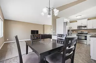 1091 Churchill Pl, Shoreview, MN 55126 - Photo 13