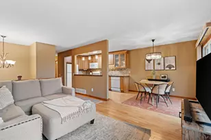 12312 Oak Leaf Ct, Burnsville, MN 55337 - Photo 5