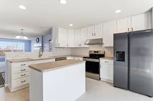 891 Ledgestone Dr, Mahtomedi, MN 55115 - Photo 11