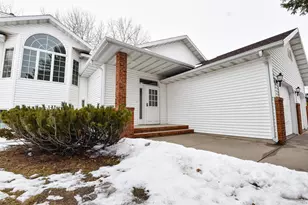 1807 33rd St S, Moorhead, MN 56560 - Photo 3