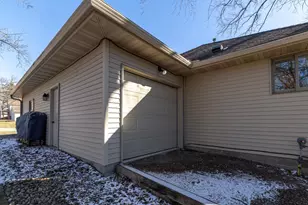 1657 Wedgewood Dr NE, Owatonna, MN 55060 - Photo 39