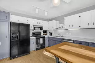 14231 Glencove Trail, Apple Valley, MN 55124 - Photo 9