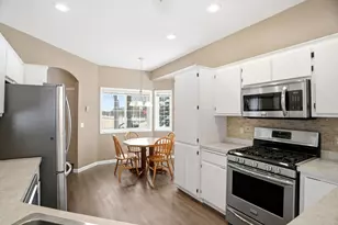 14701 Courtyard Cir, Burnsville, MN 55306 - Photo 13