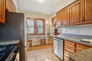 314 Saratoga Street S, Saint Paul, MN 55105 - Photo 15