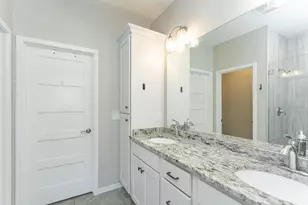 1639 Hadley Creek Dr NE, Rochester, MN 55906 - Photo 19