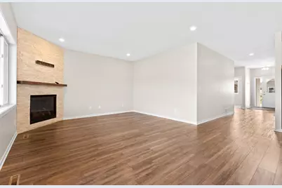 1639 Hadley Creek Drive NE, Rochester, MN 55906 - Photo 3