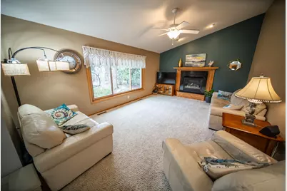 1002 Yorkshire Lane NW, Rochester, MN 55901 - Photo 17