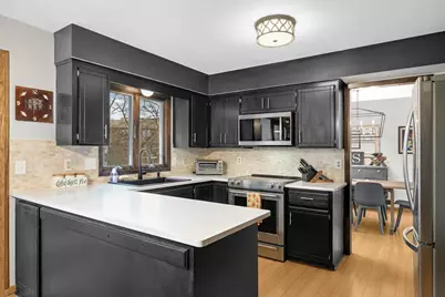 14832 Hickory Court, Eden Prairie, MN 55346 - Photo 11