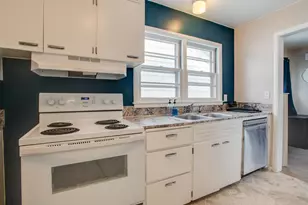 1305 12th St S, Moorhead, MN 56560 - Photo 13