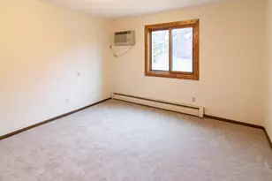 2690 Oxford St N, Roseville, MN 55113 - Photo 17