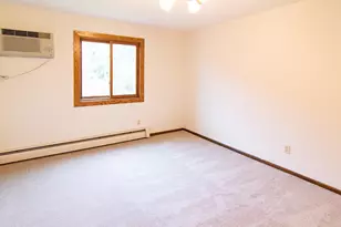 2690 Oxford St N, Roseville, MN 55113 - Photo 13