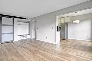 50 Groveland Terrace, Minneapolis, MN 55403 - Photo 3