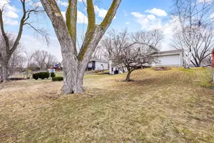 9200 Northwood Pkwy, New Hope, MN 55427 - Photo 37