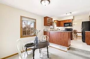 9200 Northwood Pkwy, New Hope, MN 55427 - Photo 9