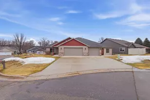 932 Oak Pond Ct, Sartell, MN 56377 - Photo 1
