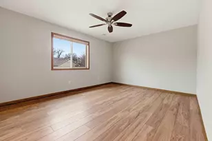 932 Oak Pond Ct, Sartell, MN 56377 - Photo 5