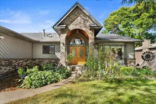 479 Mary St S, Maplewood, MN 55119 - Photo 1