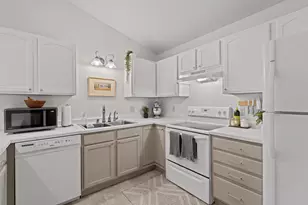 1878 Deerhaven Ln NE, Rochester, MN 55906 - Photo 9