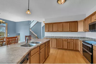 13827 Savanna Drive, Rogers, MN 55374 - Photo 5