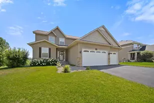 13827 Savanna Dr, Rogers, MN 55374 - Photo 3