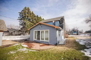 405 E 3rd St, Morris, MN 56267 - Photo 9